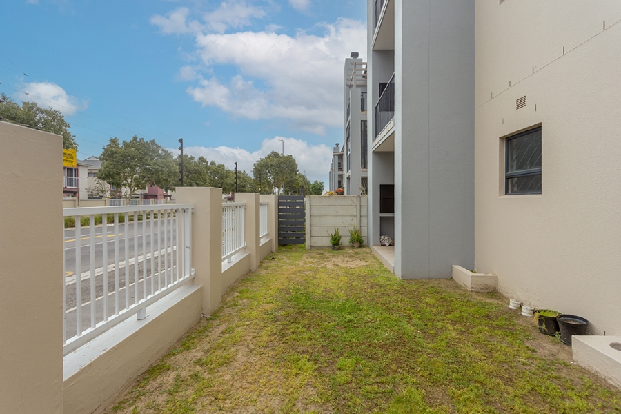 2 Bedroom Property for Sale in Buh Rein Estate Western Cape